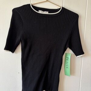 Madison Grey Black Ribbed Knit Top with White Trim Size Medium